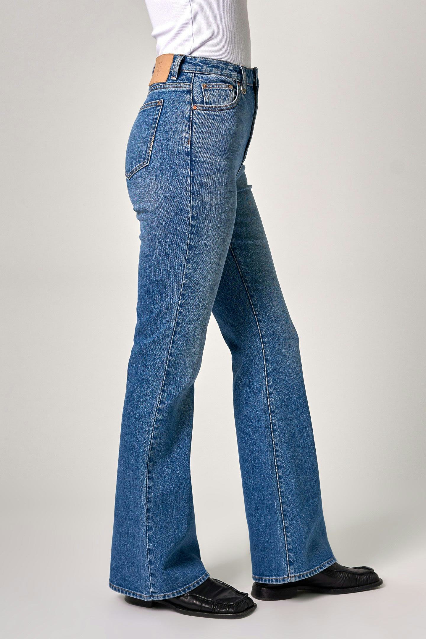 Debbie Bootcut - Unphased Neuw mid blue womens-jeans 