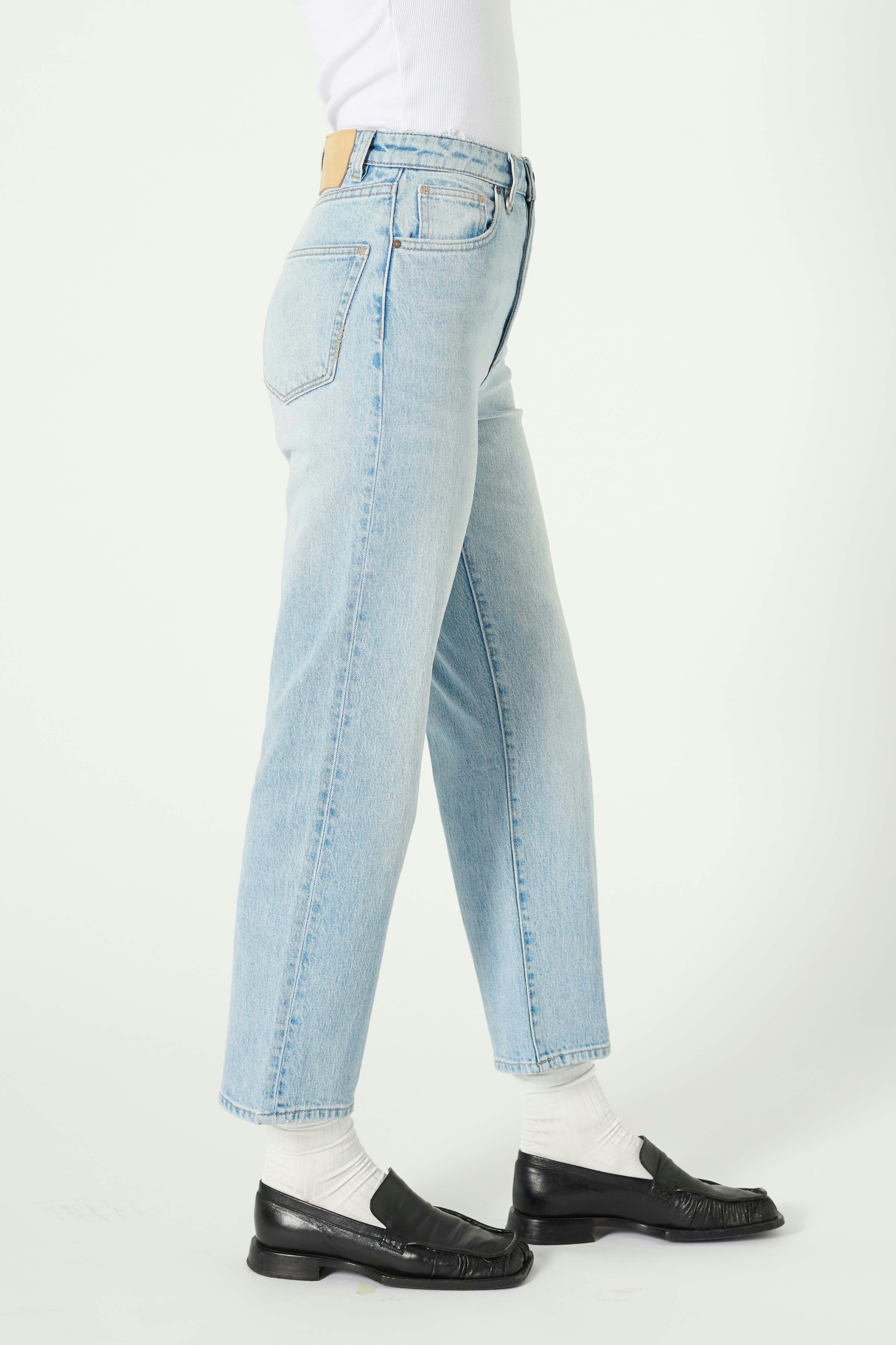 Edie Straight - Camden Blue Neuw light white womens-jeans 