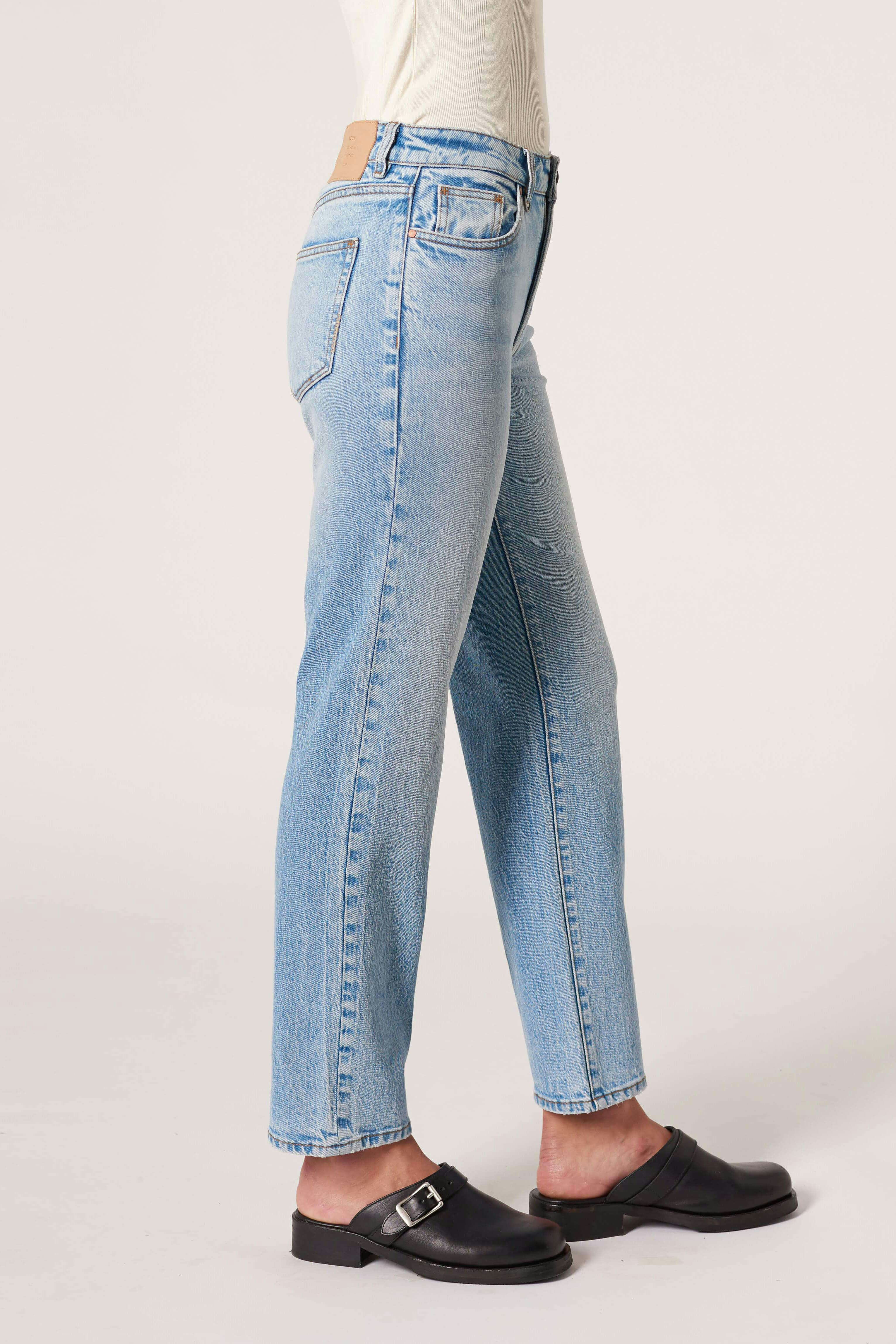 Mica Straight - Pasadena Neuw light lightblue womens-jeans 